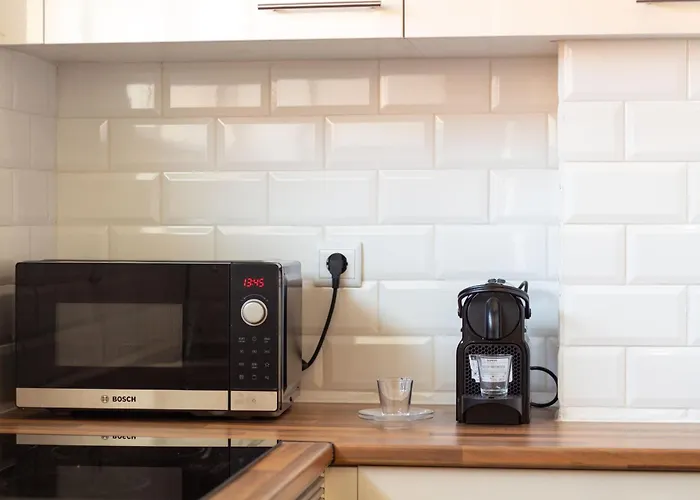 Bright 3br Flat Near Douro With Ac By Lovelystay