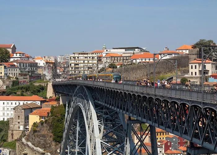 Bright 3br Flat Near Douro With Ac By Lovelystay Lägenhet *