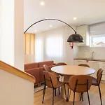 Διαμέρισμα Bright 3br Flat Near Douro With Ac By Lovelystay *