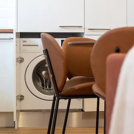 Bright 3br Flat Near Douro With Ac By Lovelystay アパート