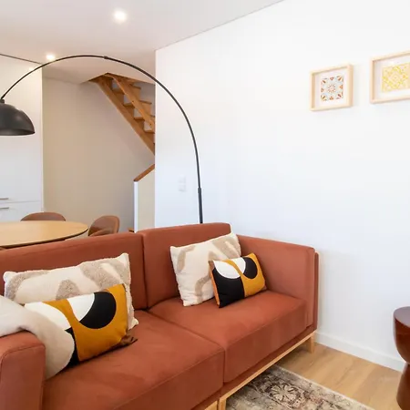 Bright 3br Flat Near Douro With Ac By Lovelystay *