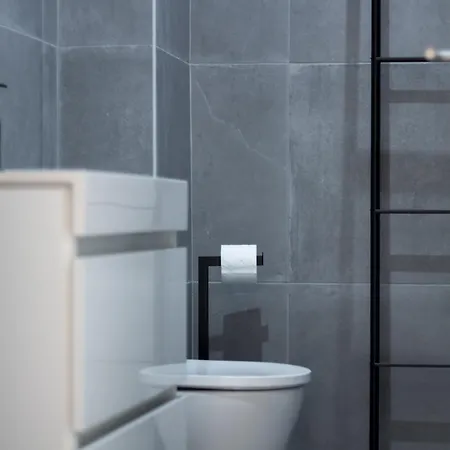 Bright 3br Flat Near Douro With Ac By Lovelystay アパート *