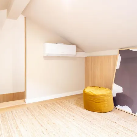 Bright 3br Flat Near Douro With Ac By Lovelystay Βίλα Νόβα ντε Γκάια