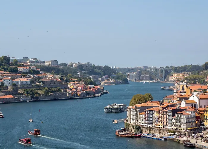 Bright 3br Flat Near Douro With Ac By Lovelystay Apartment *