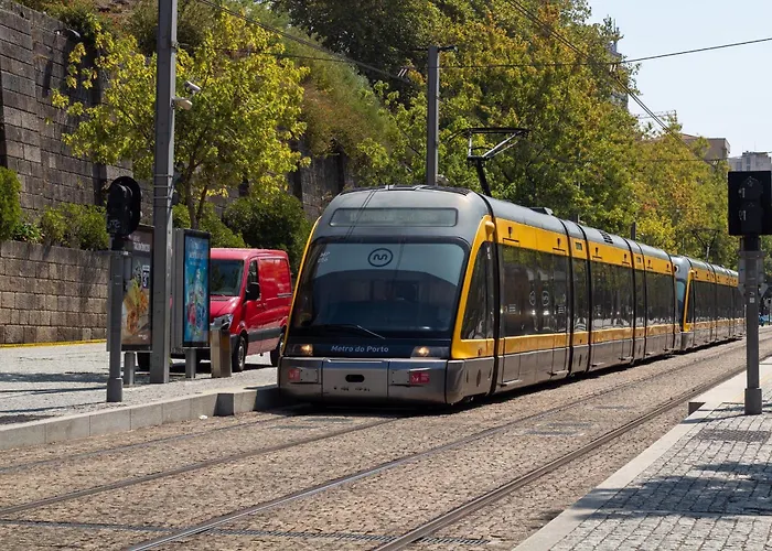 Bright 3br Flat Near Douro With Ac By Lovelystay Apartment